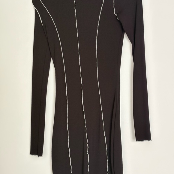 H&M Dresses & Skirts - H&M Black Long Sleeve Dress with White Accents